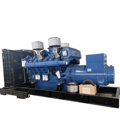 대기 상태 1500kw 디젤 발전기 세트 닫힌 냉각 시스템 및 소음 완화