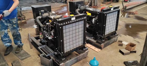컴팩트하고 강력한 30KVA 비상 전원 공급용 웨이차루이 디젤 발전기 세트